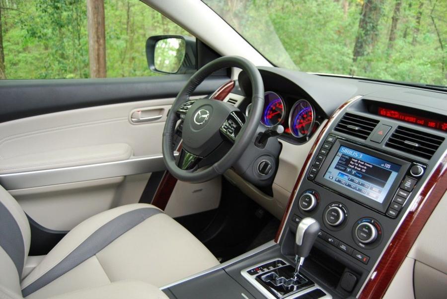  Mazda CX-9 Grand Touring 2008 года  (фото 32 из 50)